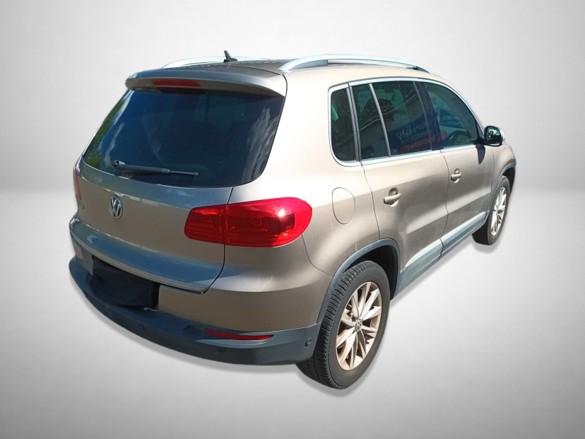 Volkswagen Tiguan, 2012