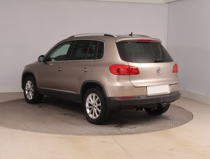 Volkswagen Tiguan, 2012