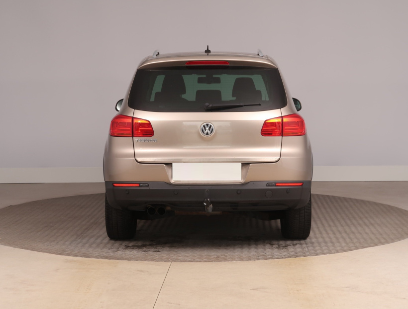 Volkswagen Tiguan, 2012