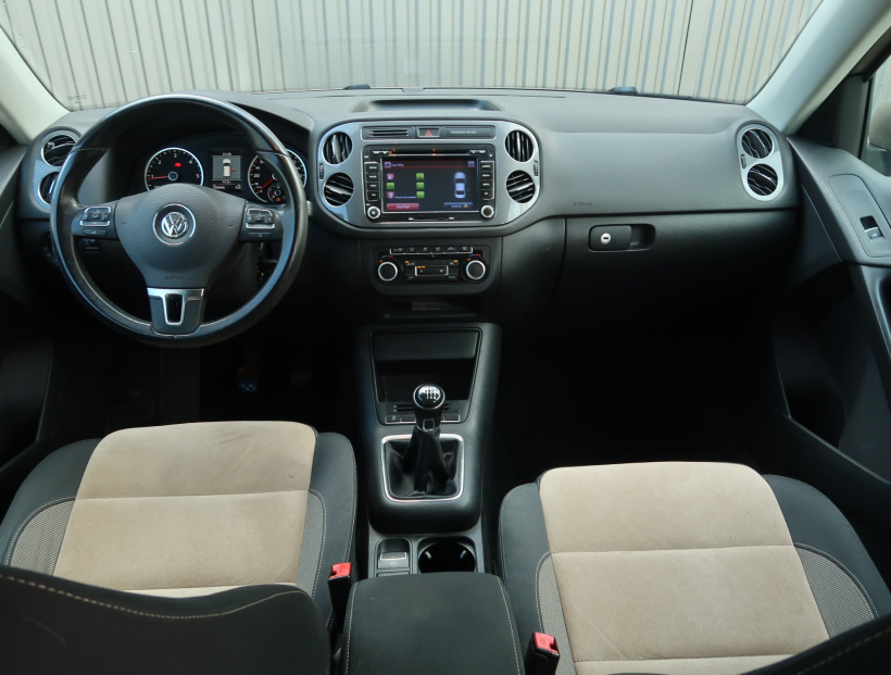 Volkswagen Tiguan, 2012