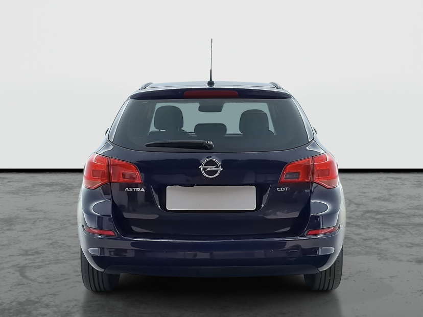 Opel Astra, 2011