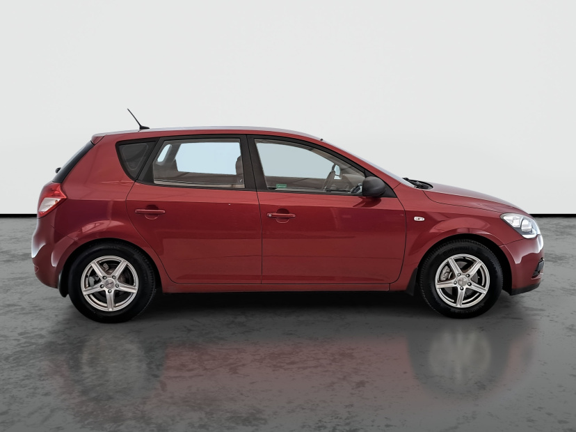 Kia Ceed, 2010