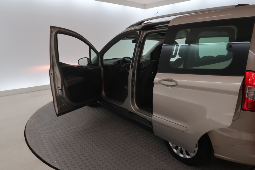 Ford Tourneo Courier, 2016