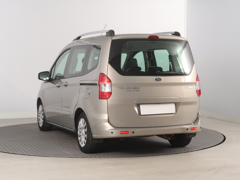 Ford Tourneo Courier, 2016