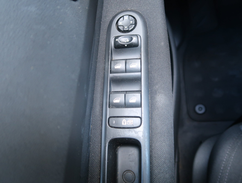 Peugeot 3008, 2010
