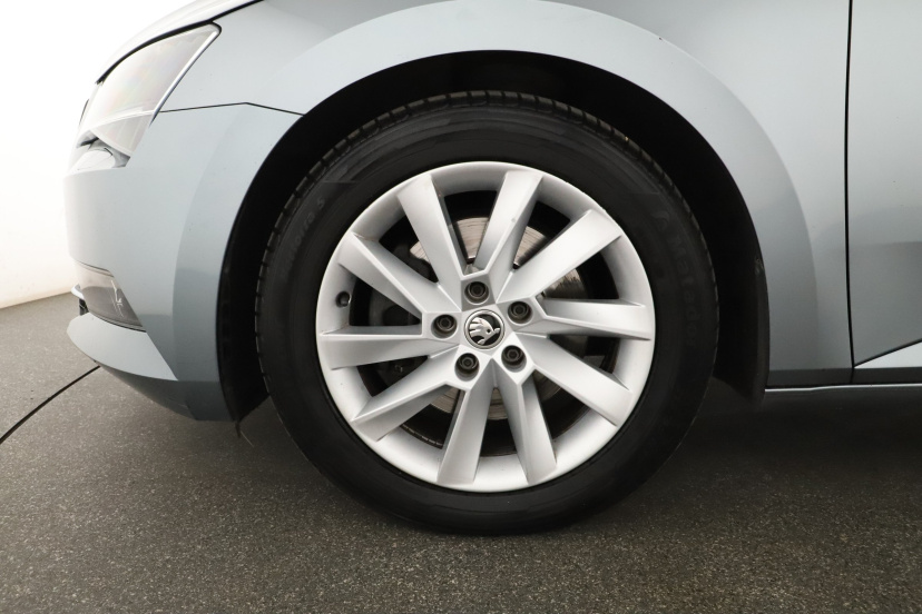 Škoda Superb, 2019