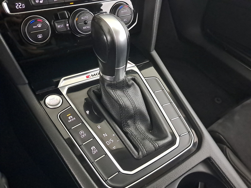 Volkswagen Passat, 2016