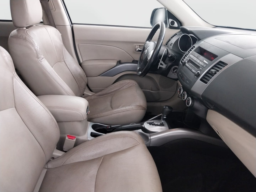 Mitsubishi Outlander, 2009