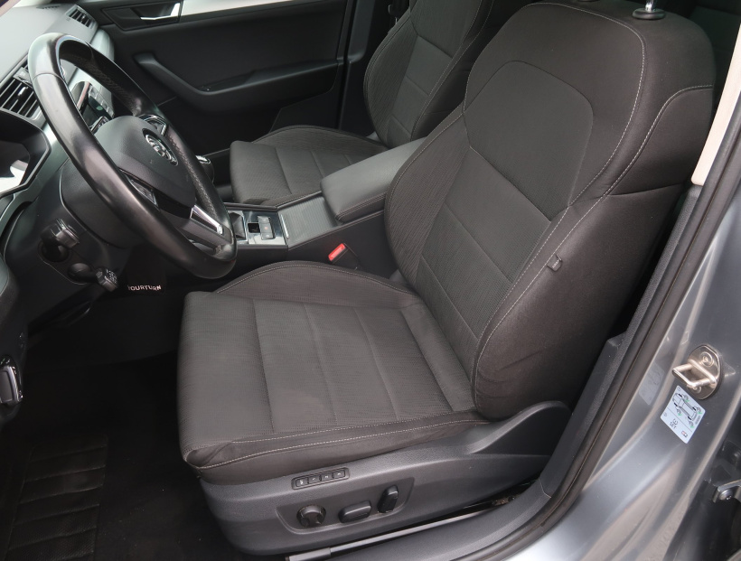 Škoda Superb, 2015
