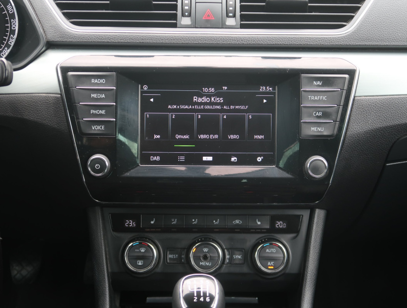 Škoda Superb, 2015