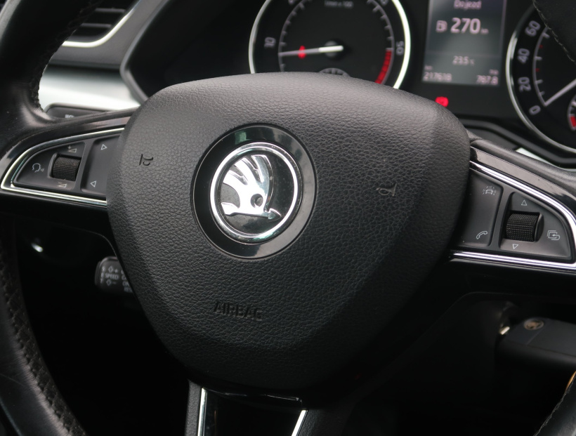Škoda Superb, 2015