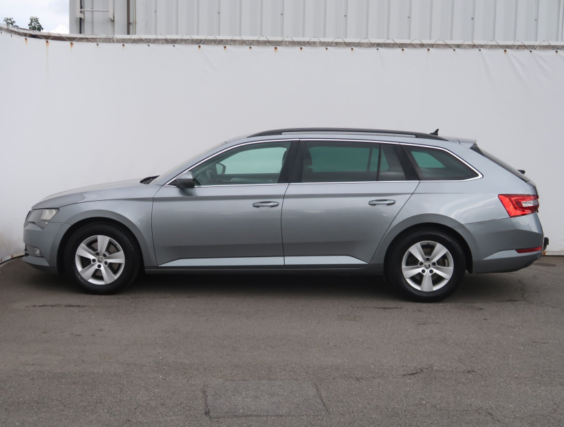 Škoda Superb, 2015