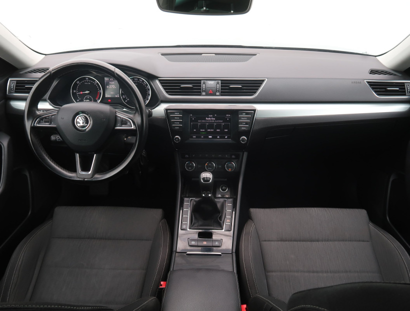 Škoda Superb, 2015