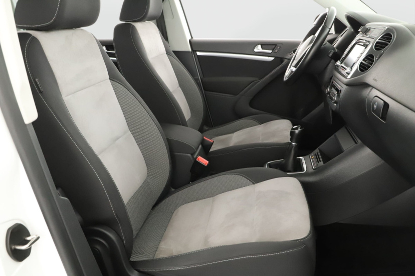 Volkswagen Tiguan, 2015