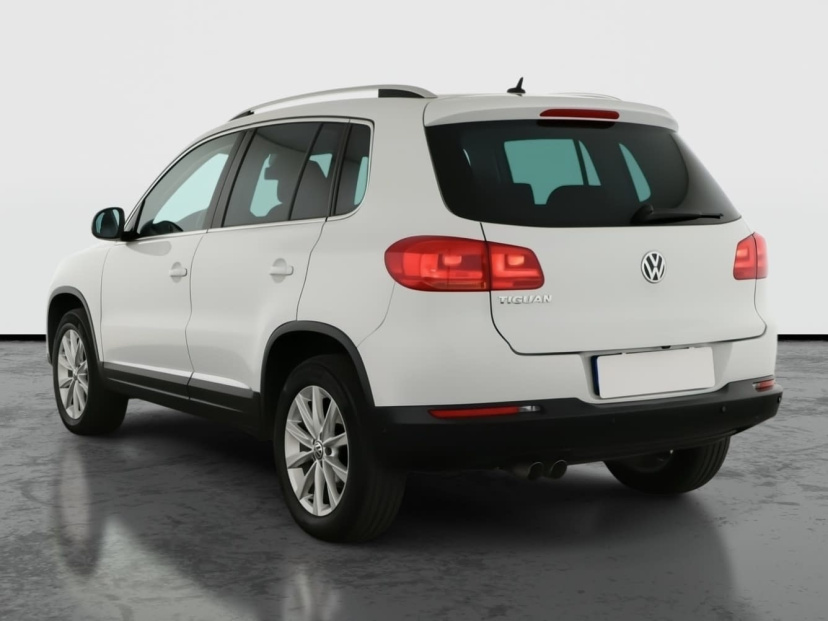 Volkswagen Tiguan, 2015