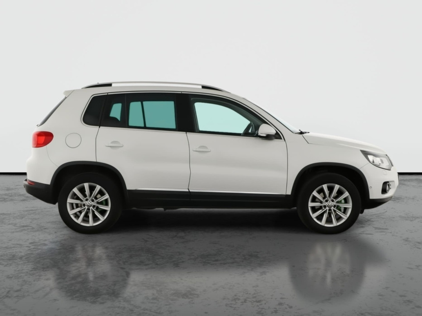 Volkswagen Tiguan, 2015