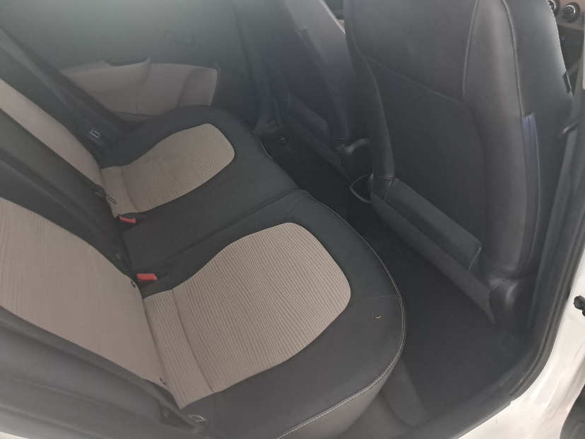 Hyundai i10, 2015
