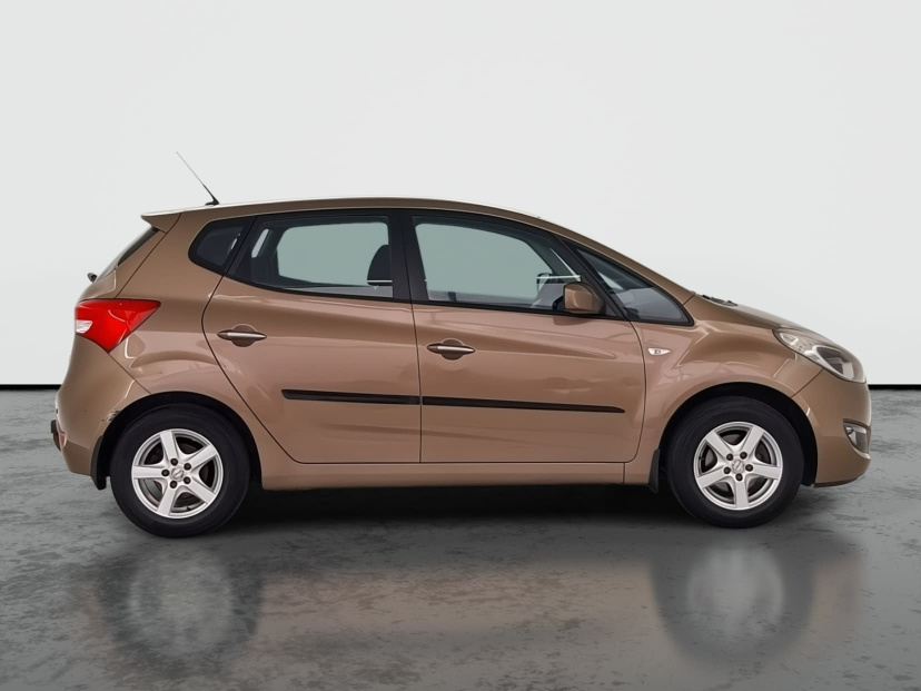 Hyundai ix20, 2013