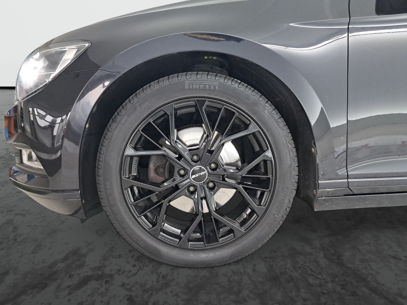 Volkswagen Passat, 2015