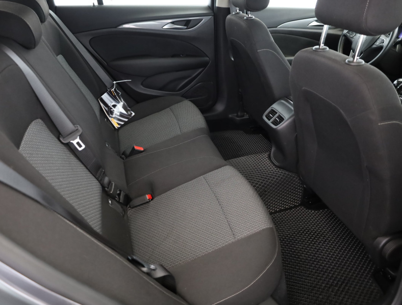 Opel Insignia, 2017