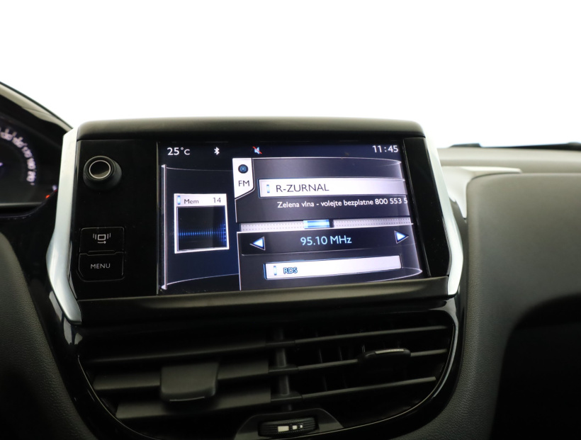 Peugeot 208, 2012
