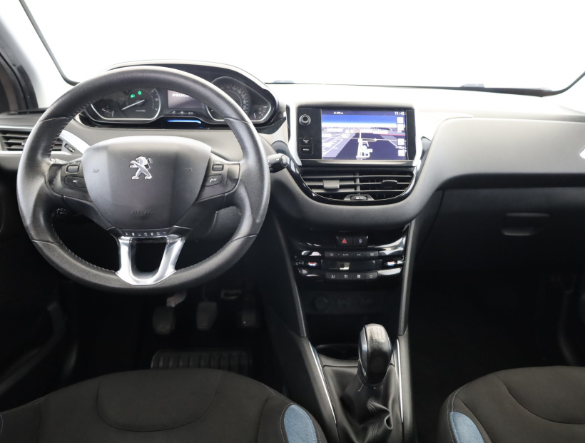 Peugeot 208, 2012