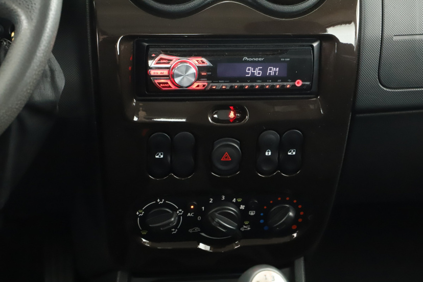 Dacia Duster, 2012