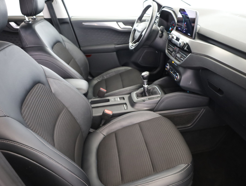 Ford Kuga, 2020