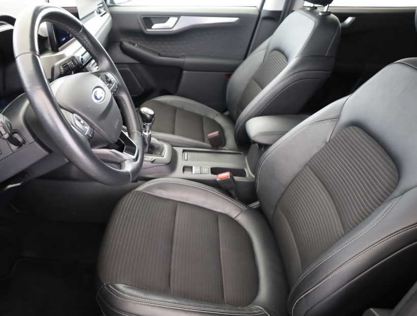 Ford Kuga, 2020