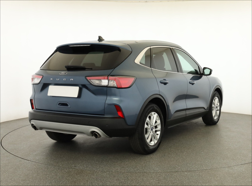 Ford Kuga, 2020