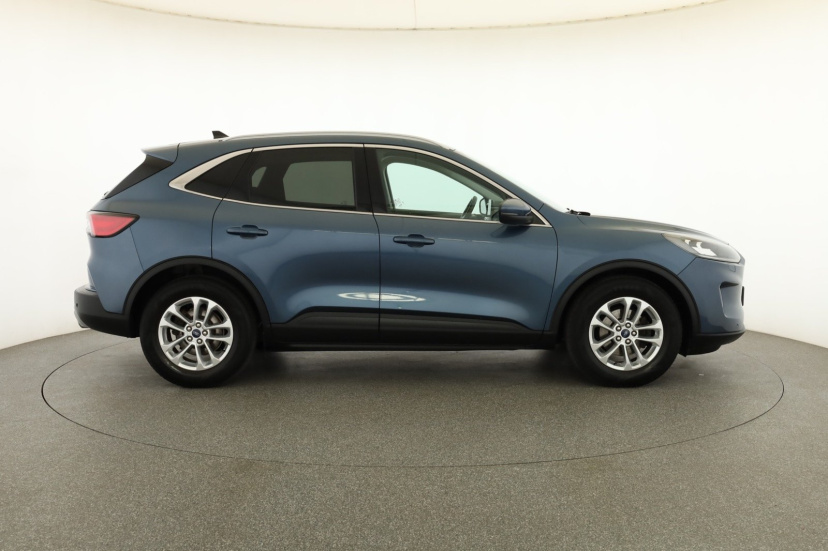 Ford Kuga, 2020