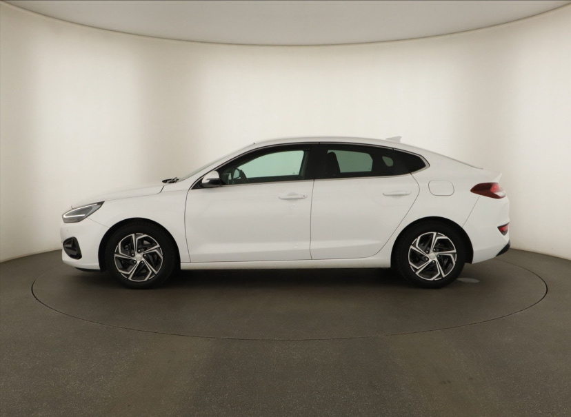 Hyundai i30 Fastback, 2023