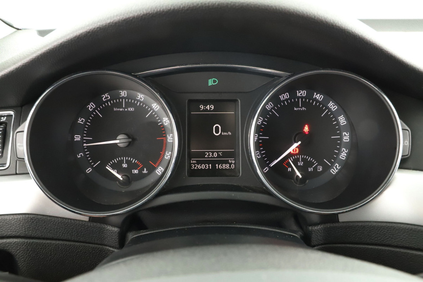 Škoda Superb, 2010
