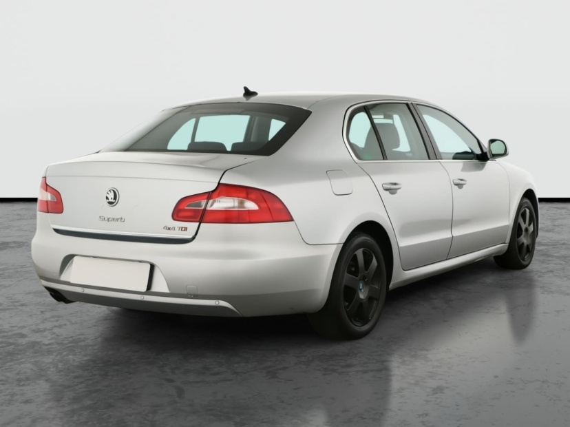 Škoda Superb, 2010