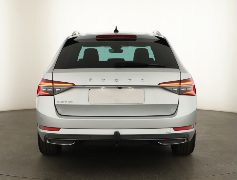 Škoda Superb, 2021
