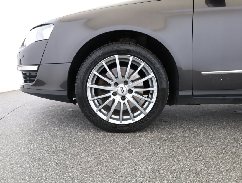 Volkswagen Passat, 2008