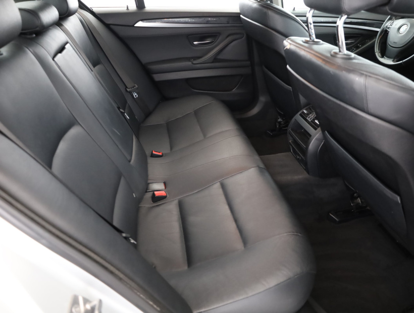 BMW 5, 2010