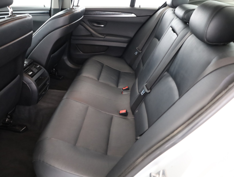 BMW 5, 2010