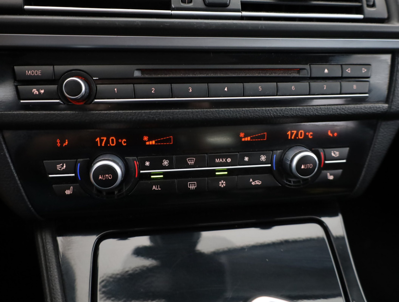 BMW 5, 2010