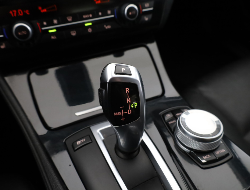 BMW 5, 2010