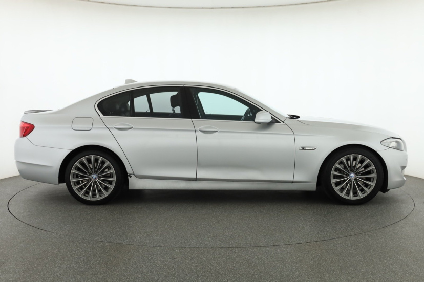 BMW 5, 2010
