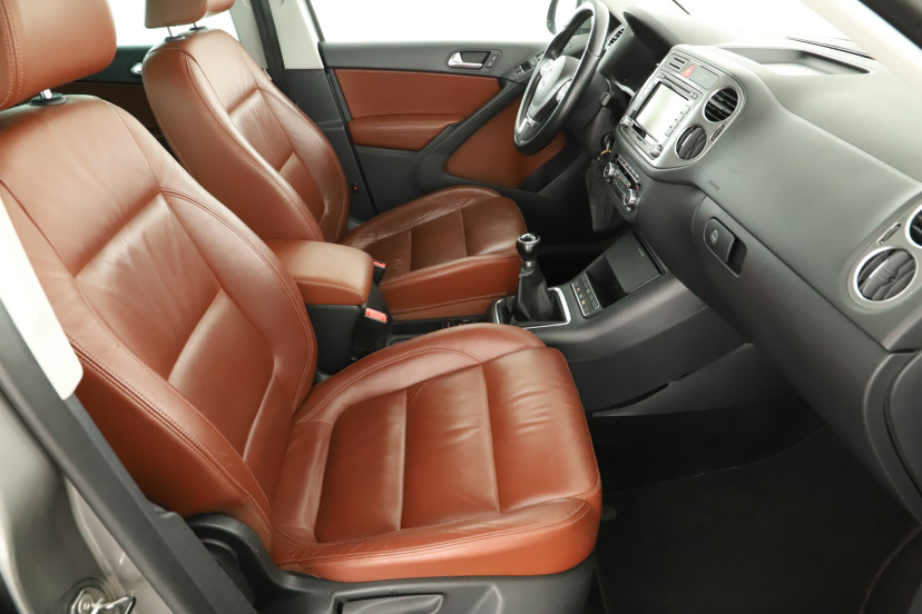 Volkswagen Tiguan, 2010