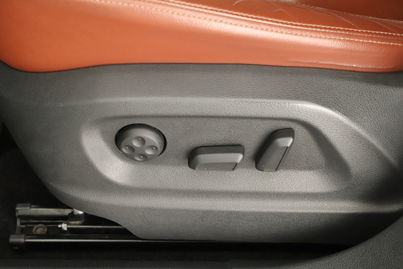 Volkswagen Tiguan, 2010