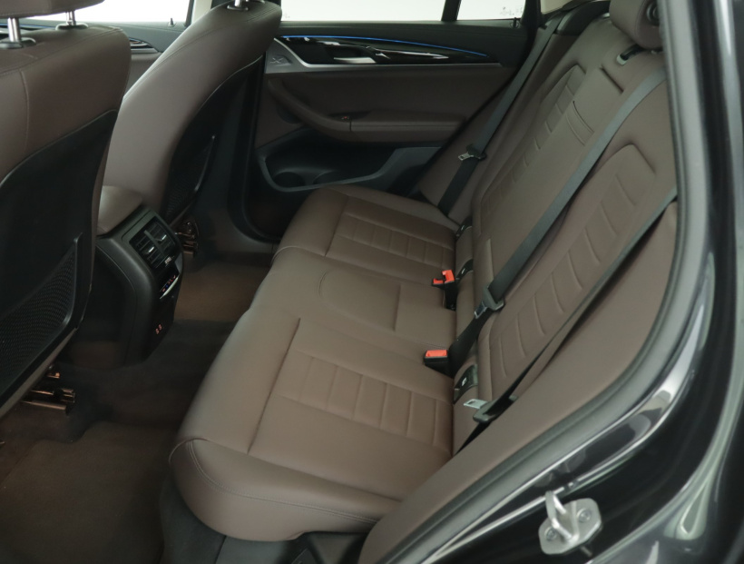BMW iX3, 2021