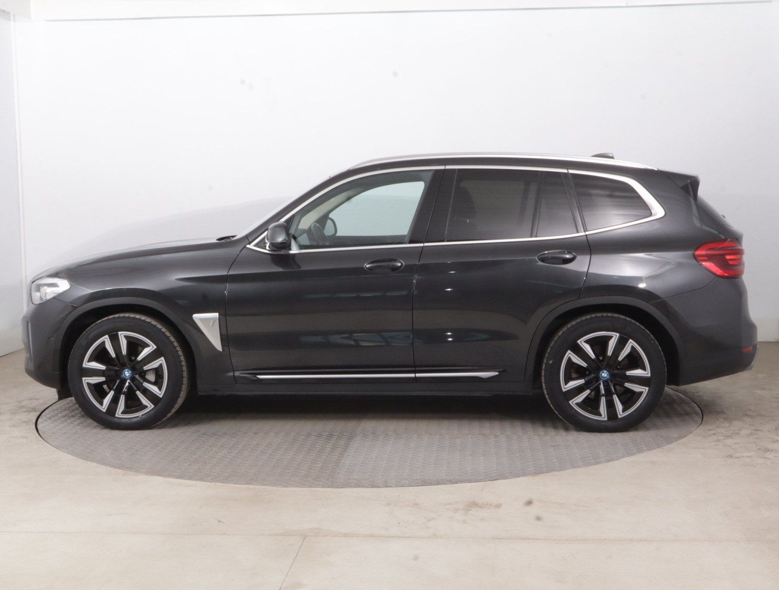 BMW iX3 80 kWh, 2021 4