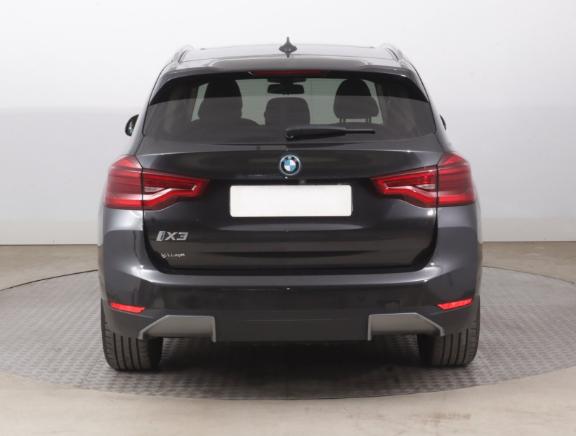 BMW iX3, 2021