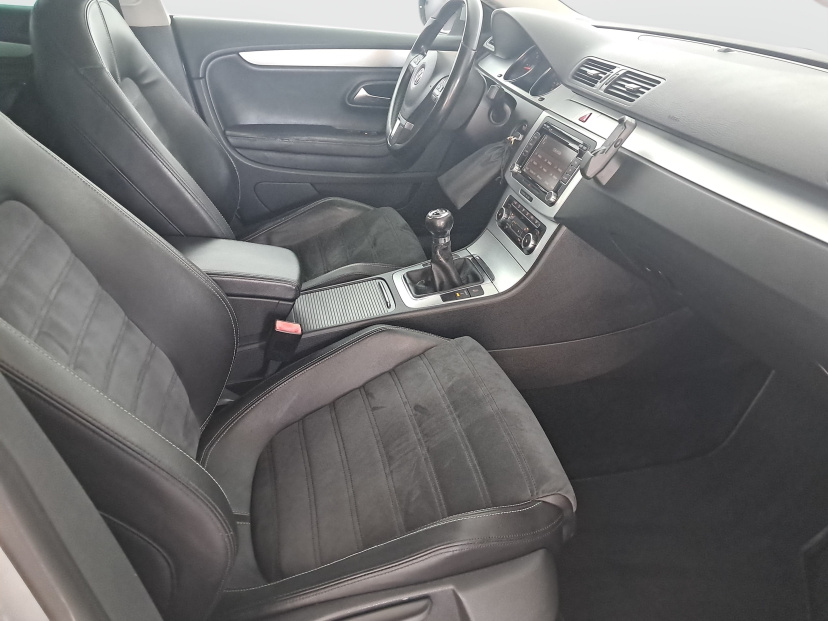 Volkswagen Passat CC, 2010