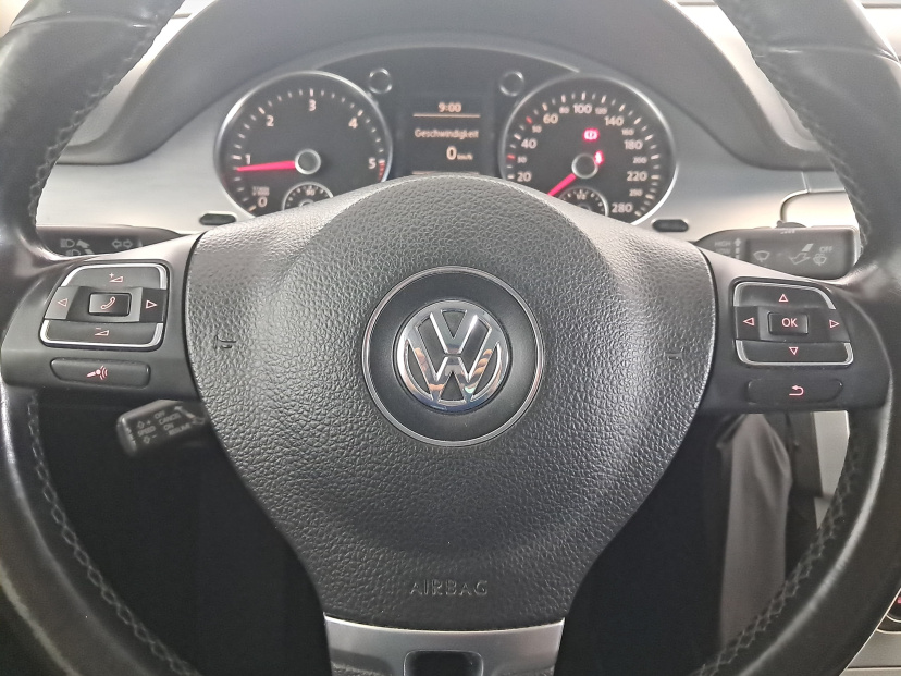 Volkswagen Passat CC, 2010