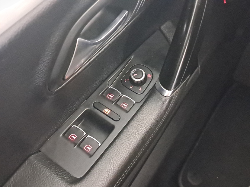 Volkswagen Passat CC, 2010