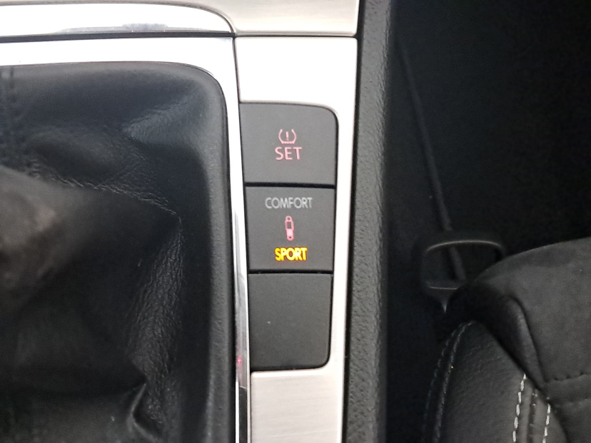 Volkswagen Passat CC, 2010